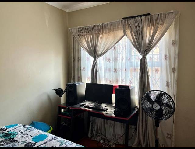 2 BEDROOM HOUSE FOR SALE IN SALFIN